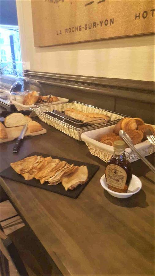 Hotel De La Gare - Restaurant Bistro Quai La Roche-sur-Yon Eksteriør billede